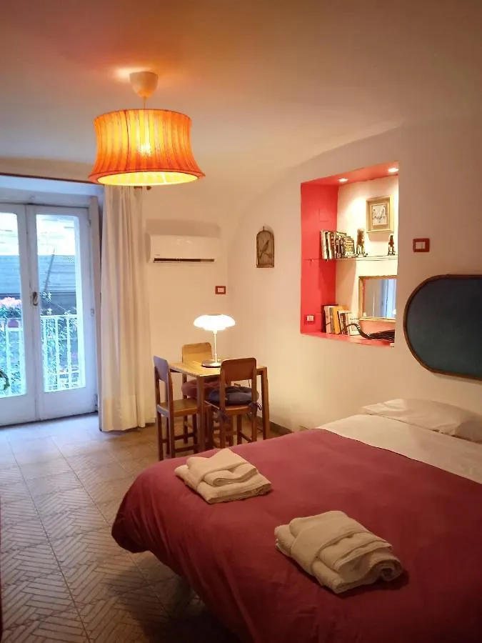 Capa E Coda Appartamento In Centro Storico Naples